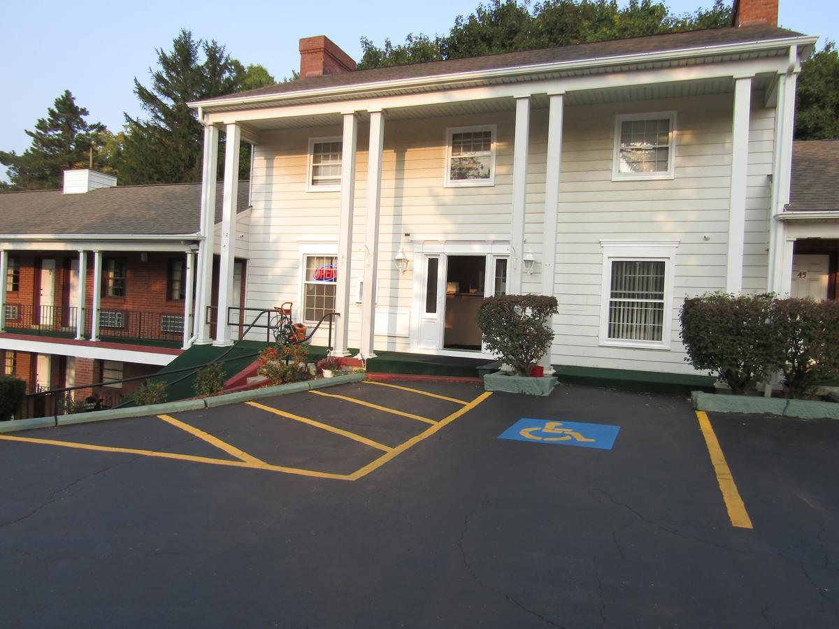 Boardman Inn Youngstown Exterior foto